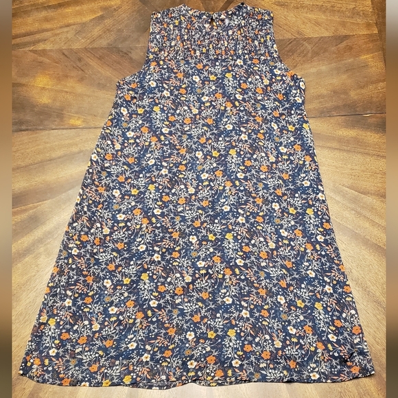 Massini Sleeveless Floral Smocked Shift Dress Navy Blue Size Small - Picture 2 of 16